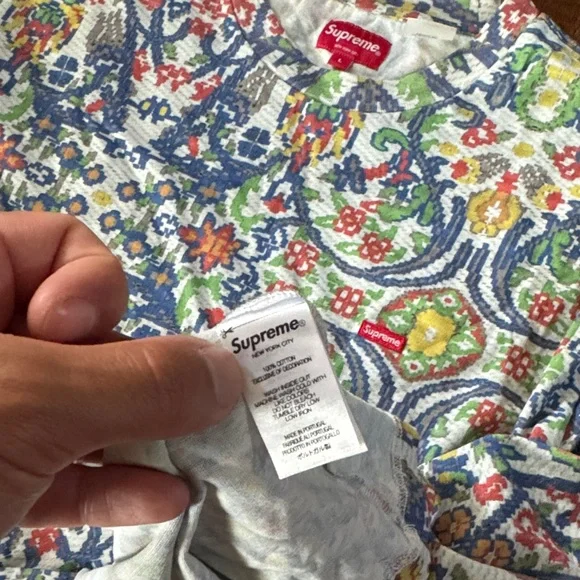 Supreme Multicolor Patterned Crewneck - Large - Picture 3 of 4